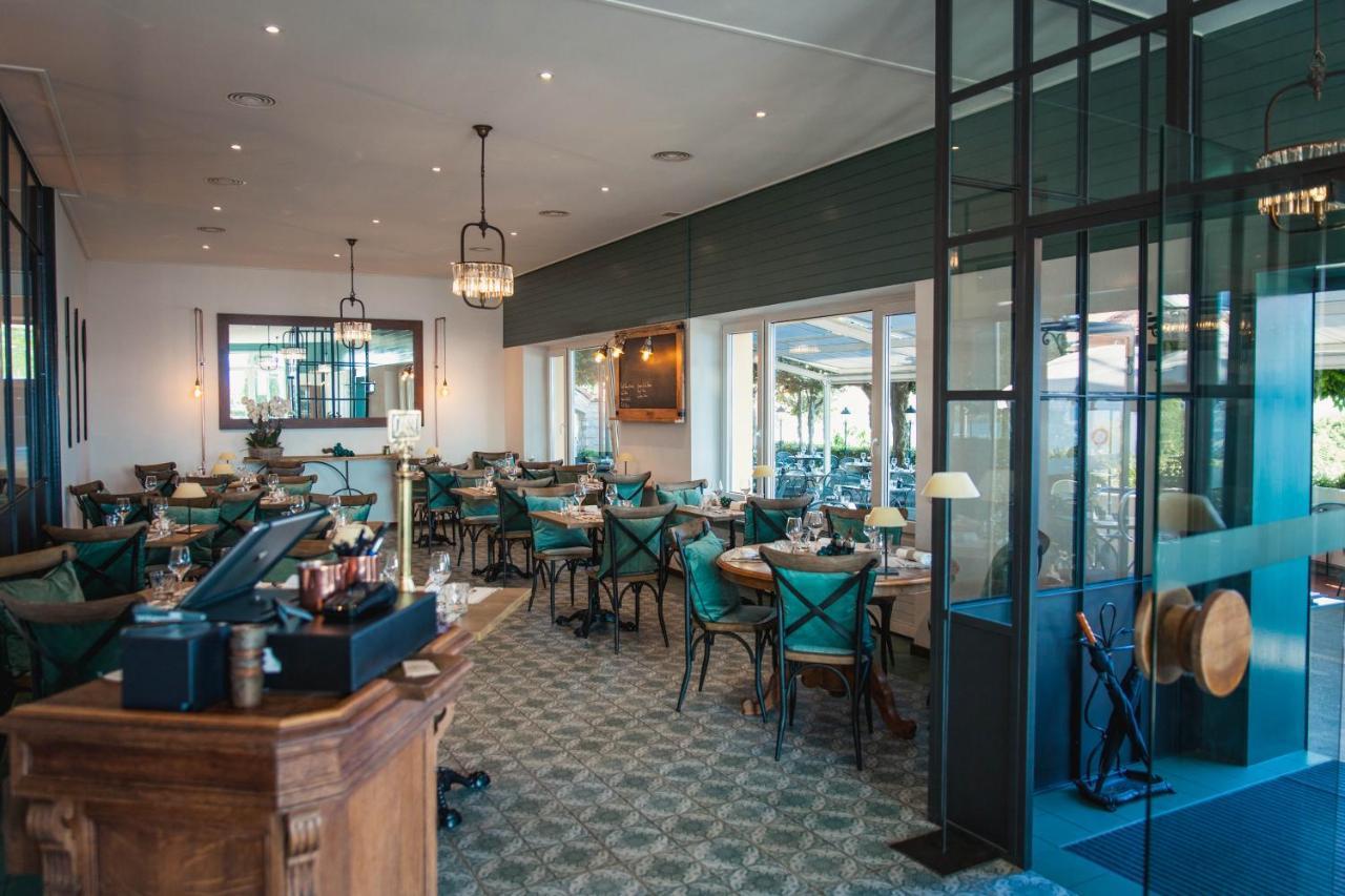 Auberge De Rivaz 외부 사진